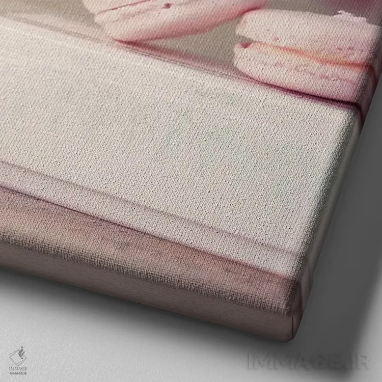 تابلو ماکارونها و کتابخوانیها اثر کارولین مینت - نمای نزدیک بافت بوم