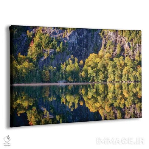 تابلو New York State. Autumn reflections in Chapel Pond, Adirondack Mountains.,آمریکا، ایالت نیویورک. بازتابهای پاییزی در دریاچه چپل، کوههای آدیرونداک اثر کریس موری - نمای پرسپکتیو محصول