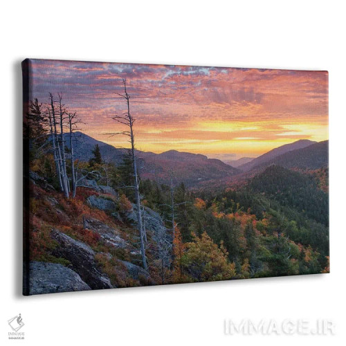 تابلو New York State. Sunrise on Mount Baxter in autumn, Adirondack Mountains.,آمریکا، ایالت نیویورک. طلوع آفتاب پاییزی بر قله باکستر، کوههای آدیرونداک اثر کریس موری - نمای پرسپکتیو محصول