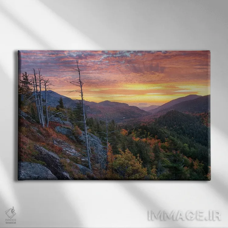 تابلو New York State. Sunrise on Mount Baxter in autumn, Adirondack Mountains.,آمریکا، ایالت نیویورک. طلوع آفتاب پاییزی بر قله باکستر، کوههای آدیرونداک اثر کریس موری - نمای روبهرو روی دیوار