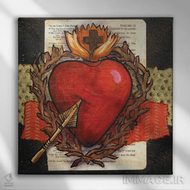 تابلو قلب مقدس با پیکان اثر کندی مایر - نمای روبهرو روی دیوار