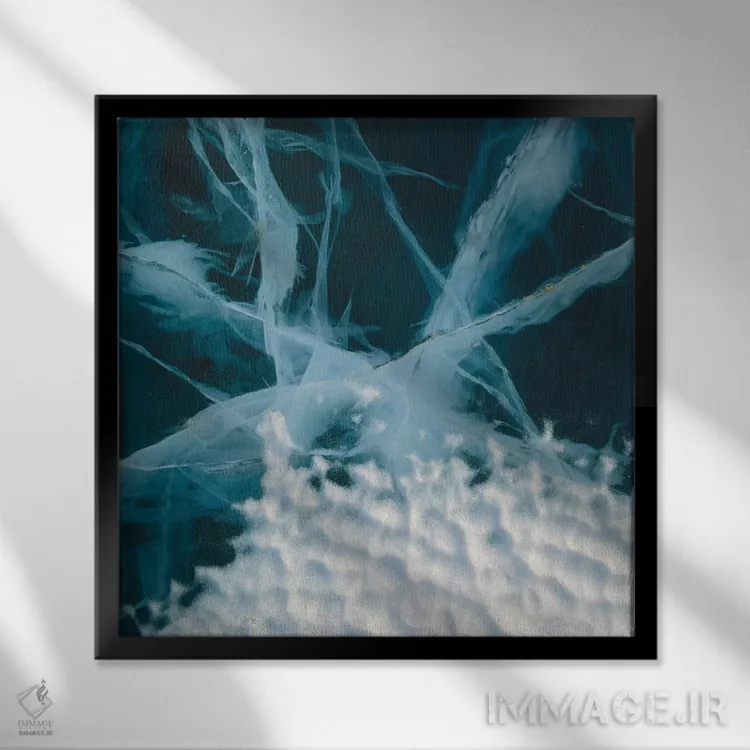تابلو انتزاعی از یخ مرمری، قطب جنوب اثر کالین مونتیث - نمای قابدار مشکی