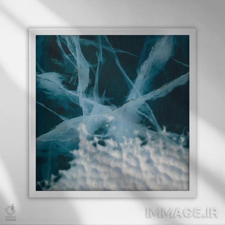 تابلو انتزاعی از یخ مرمری، قطب جنوب اثر کالین مونتیث - نمای قابدار سفید