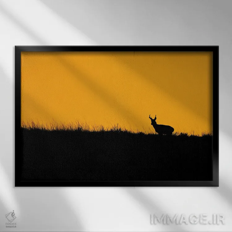 تابلو غروب آهوی شاخچنگالی بر خطالرأس اثر کریستوفر توماس - نمای قابدار مشکی