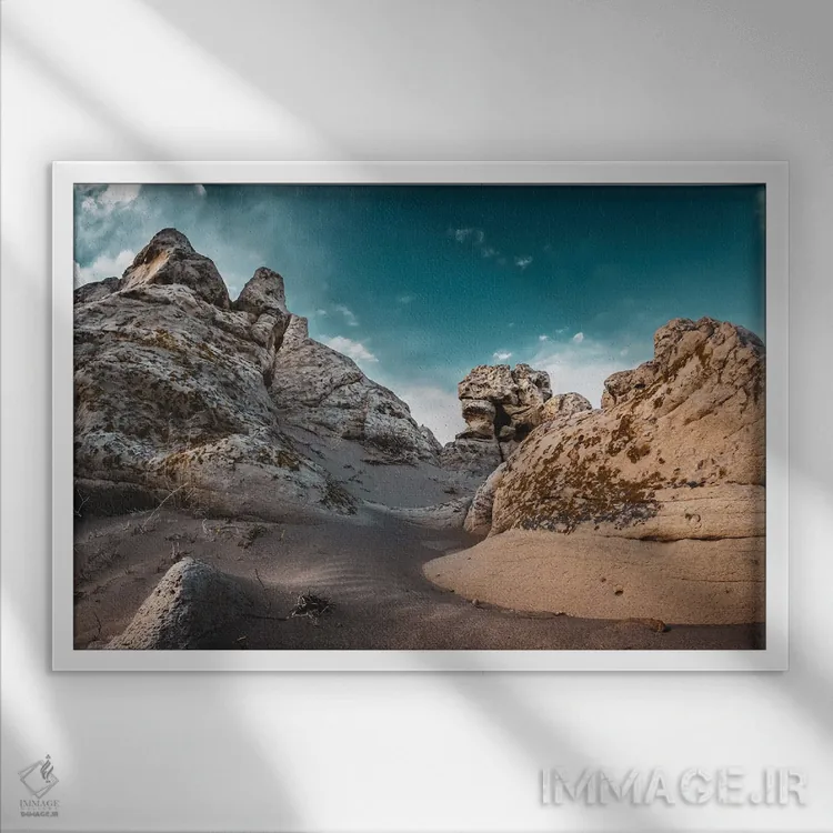 تابلو تراشخورده با باد اثر کریستوفر توماس - نمای قابدار سفید