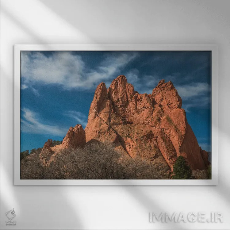 تابلو صخره دروازه جنوبی اثر کریستوفر توماس - نمای قابدار سفید