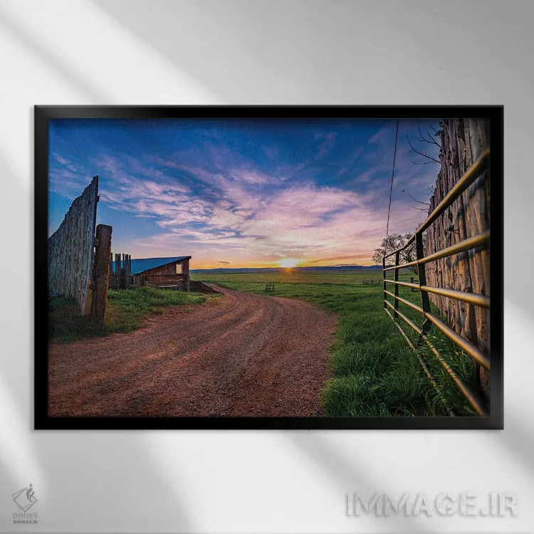 تابلو طلوع مزرعه وایومینگ اثر کریستوفر توماس - نمای قابدار مشکی