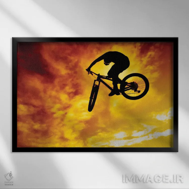 تابلو هوای طلوع اثر کریستوفر توماس - نمای قابدار مشکی