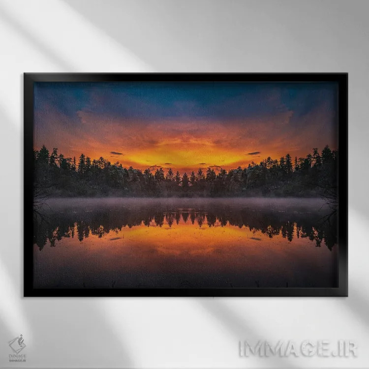 تابلو غروب منعکسشده دریاچه الماس اثر کریستوفر توماس - نمای قابدار مشکی