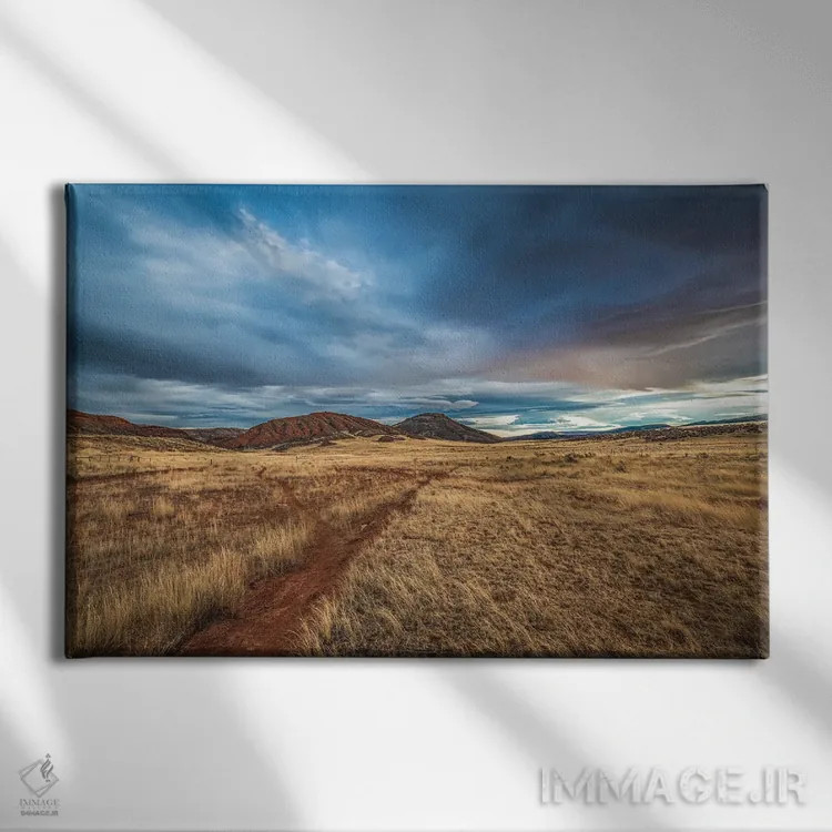 تابلو حومه باز و وسیع اثر کریستوفر توماس - نمای روبهرو روی دیوار