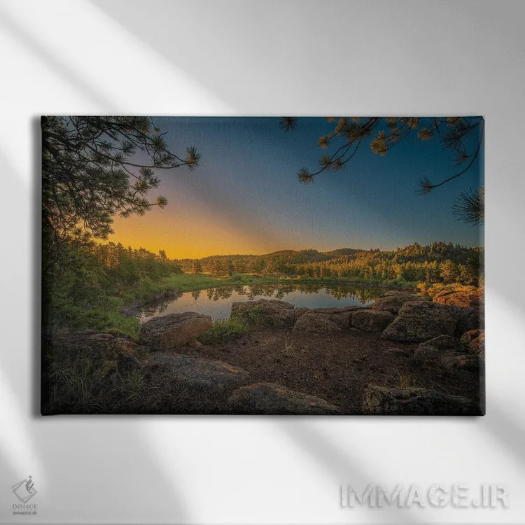 تابلو طلوع دریاچه الماس اثر کریستوفر توماس - نمای روبهرو روی دیوار