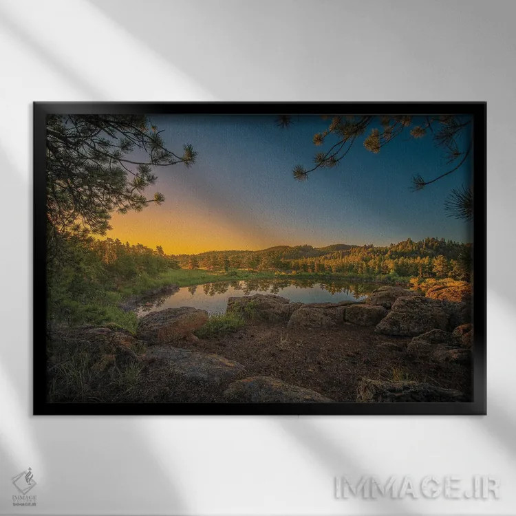 تابلو طلوع دریاچه الماس اثر کریستوفر توماس - نمای قابدار مشکی