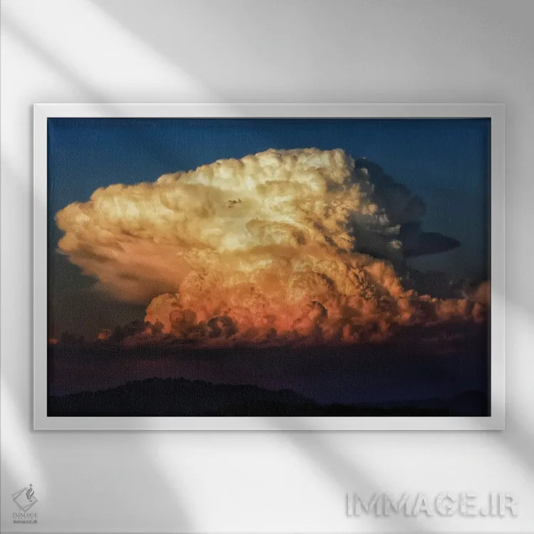 تابلو ابر عظیم رعد و برق اثر کریستوفر توماس - نمای قابدار سفید