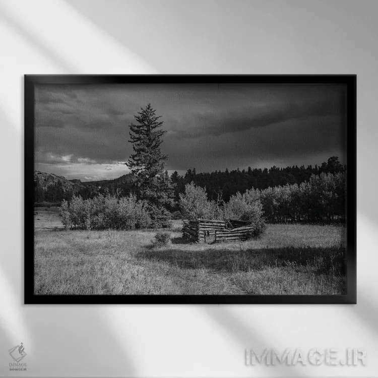 تابلو مزارع مزرعهٔ قدیمی (سیاه و سفید) اثر کریستوفر توماس - نمای قابدار مشکی