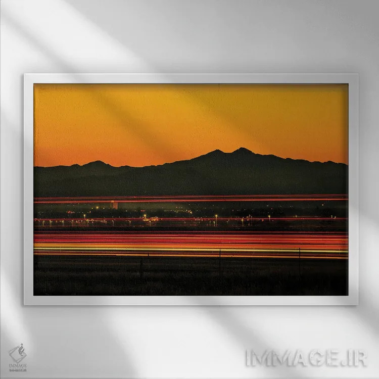 تابلو نوکو در حرکت (نام منطقه) اثر کریستوفر توماس - نمای قابدار سفید