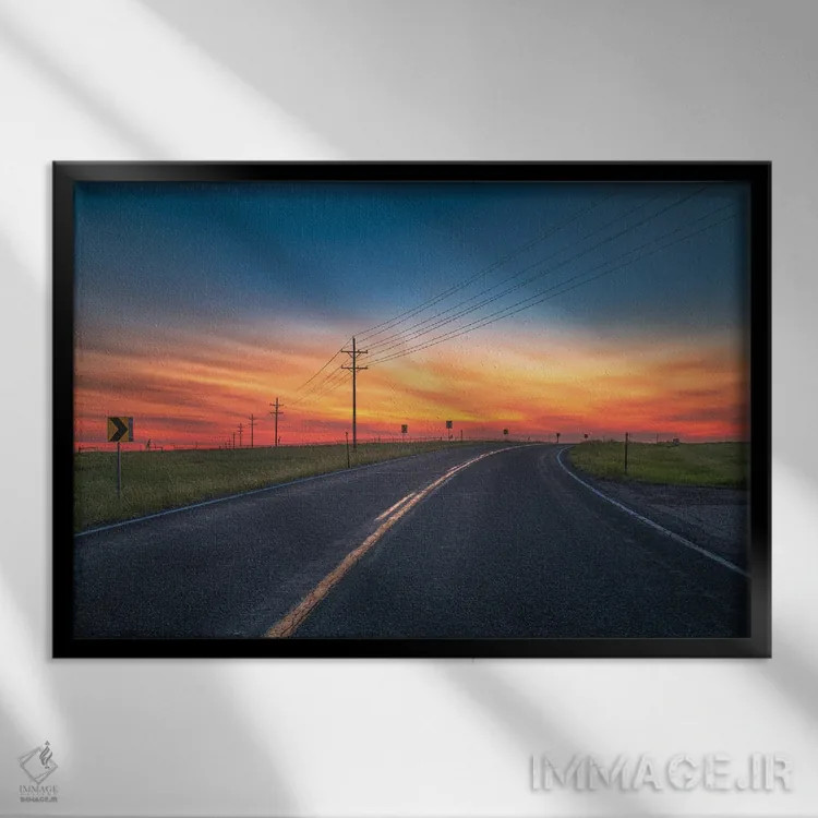 تابلو غروب جاده باز اثر کریستوفر توماس - نمای قابدار مشکی