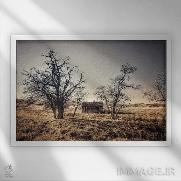 تابلو خانه کمرنگ کنار تپهها اثر کریستوفر توماس - نمای قابدار سفید