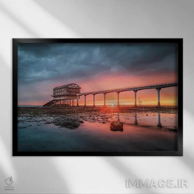 تابلو ایستگاه قایق نجات بمرج اثر چاد پاول - نمای قابدار مشکی