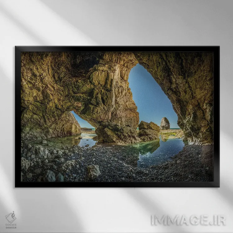 تابلو غارهای خلیج آب شیرین اثر چاد پاول - نمای قابدار مشکی