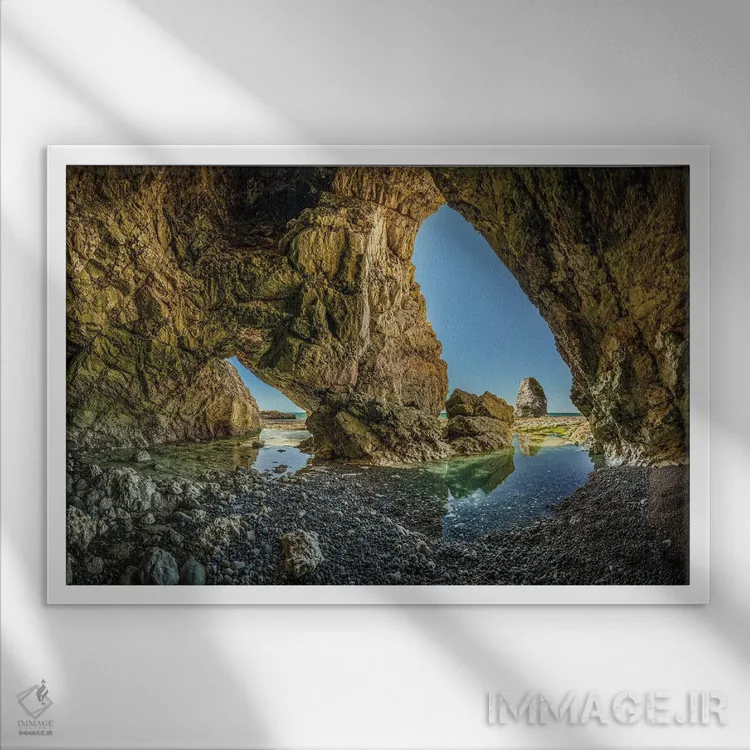 تابلو غارهای خلیج آب شیرین اثر چاد پاول - نمای قابدار سفید