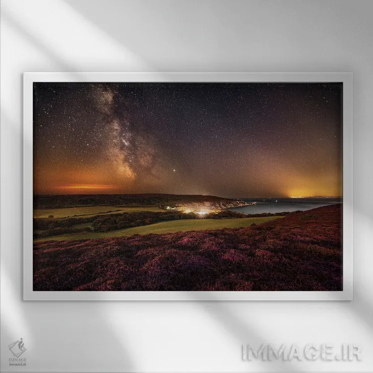 تابلو راه شیری بالای هدون وارن و نییدلز اثر چاد پاول - نمای قابدار سفید