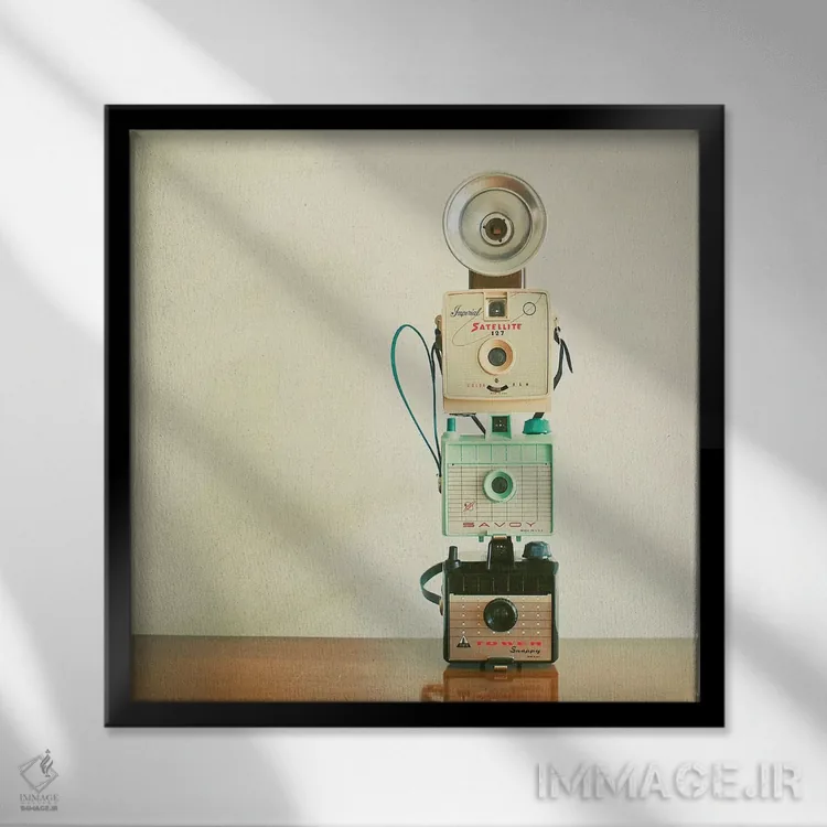 تابلو برج دوربینها اثر کاسیا بک - نمای قابدار مشکی