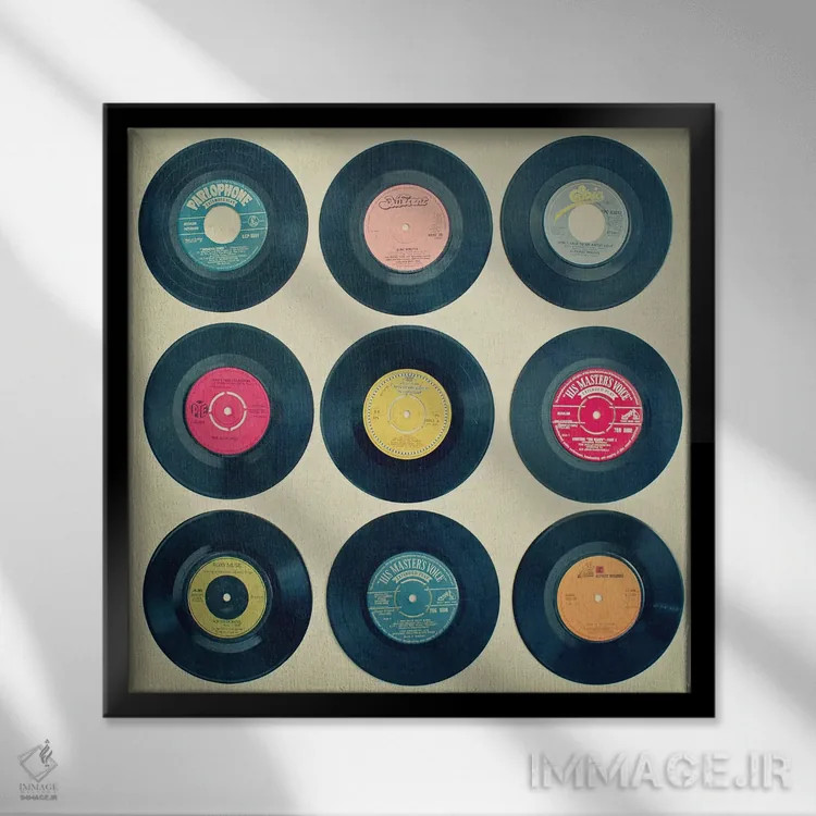 تابلو مجموعه صفحههای وینیل اثر کاسیا بک - نمای قابدار مشکی