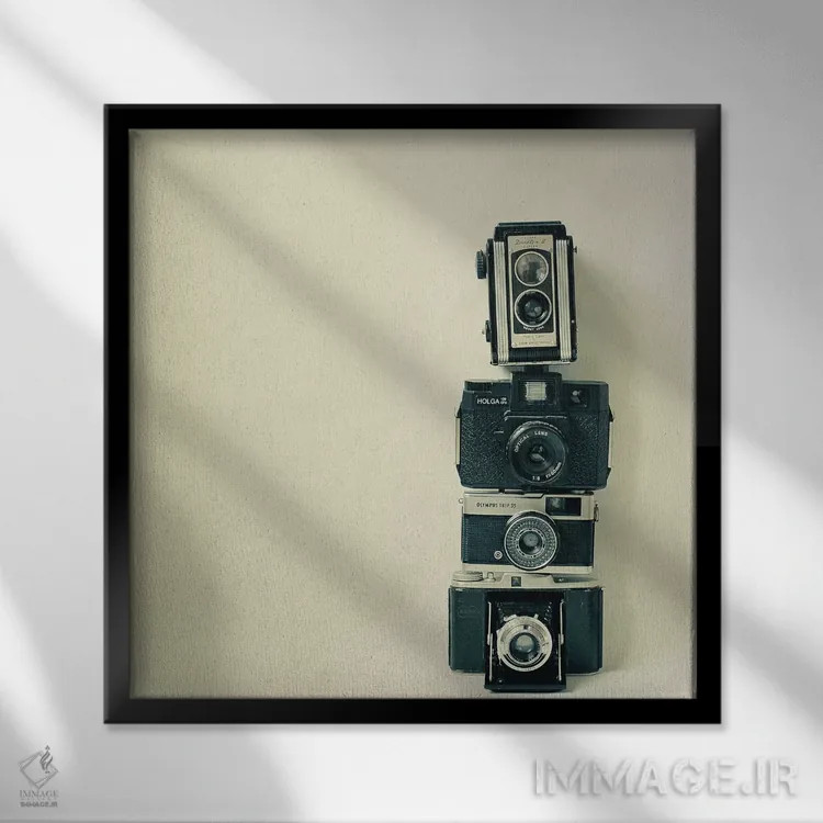 تابلو عشق دوربین اثر کاسیا بک - نمای قابدار مشکی