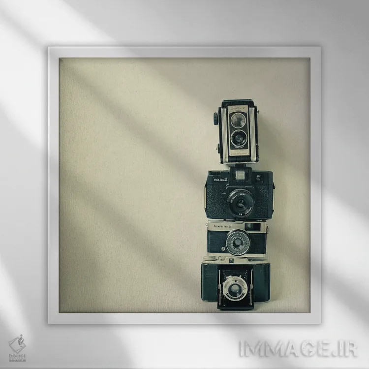 تابلو عشق دوربین اثر کاسیا بک - نمای قابدار سفید