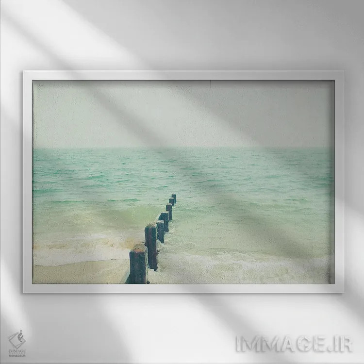 تابلو نگاه به سوی دریا اثر کاسیا بک - نمای قابدار سفید