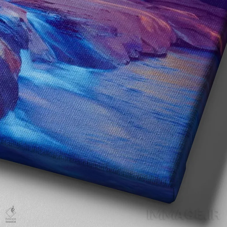 تابلو صخره کلیسایی با رود اوک در پیشزمینه، جنگل ملی کوکونینو، شهرستان یاواپای، آریزونا، آمریکا اثر کریستوفر تالبوت فرانک - نمای نزدیک بافت بوم