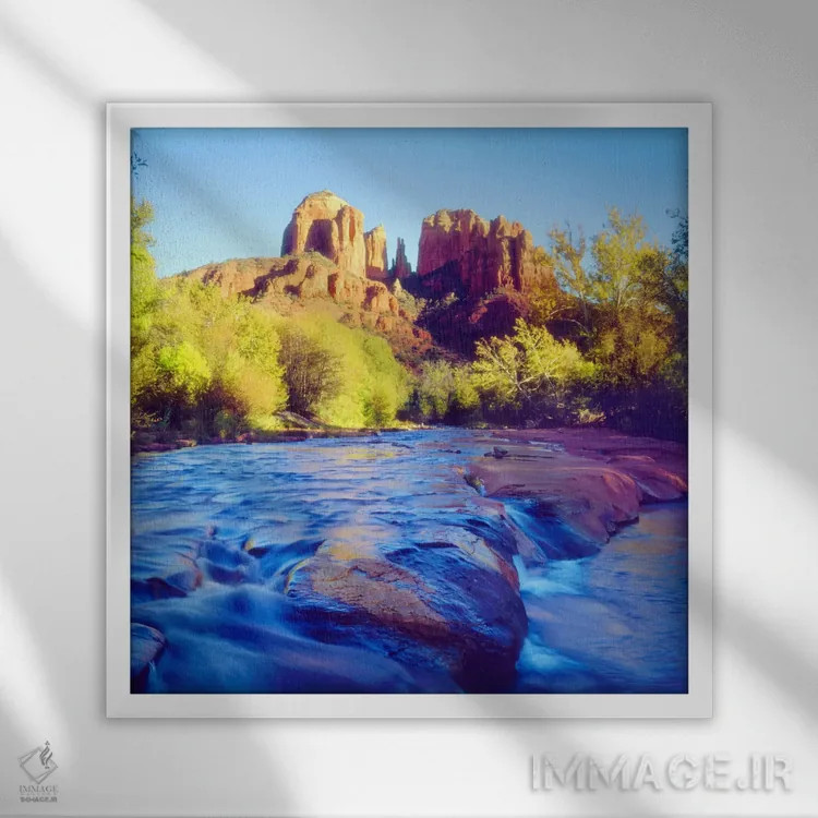 تابلو صخره کلیسایی با رود اوک در پیشزمینه، جنگل ملی کوکونینو، شهرستان یاواپای، آریزونا، آمریکا اثر کریستوفر تالبوت فرانک - نمای قابدار سفید