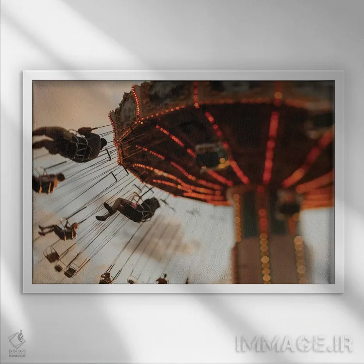 تابلو صندلیهای پرنده اثر چلسیا ویکتوریا - نمای قابدار سفید