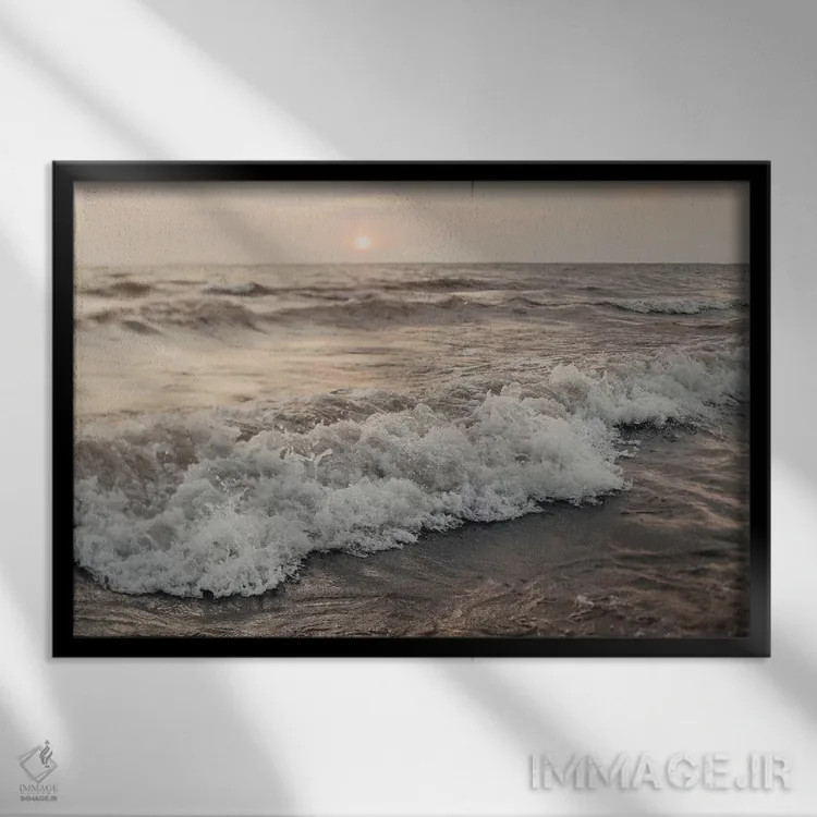 تابلو امواج اثر چلسیا ویکتوریا - نمای قابدار مشکی