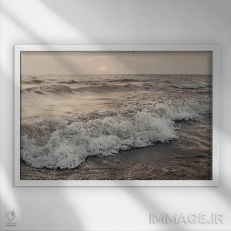 تابلو امواج اثر چلسیا ویکتوریا - نمای قابدار سفید