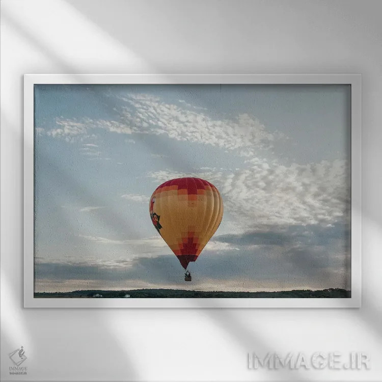 تابلو بالون هوای گرم اثر چلسیا ویکتوریا - نمای قابدار سفید