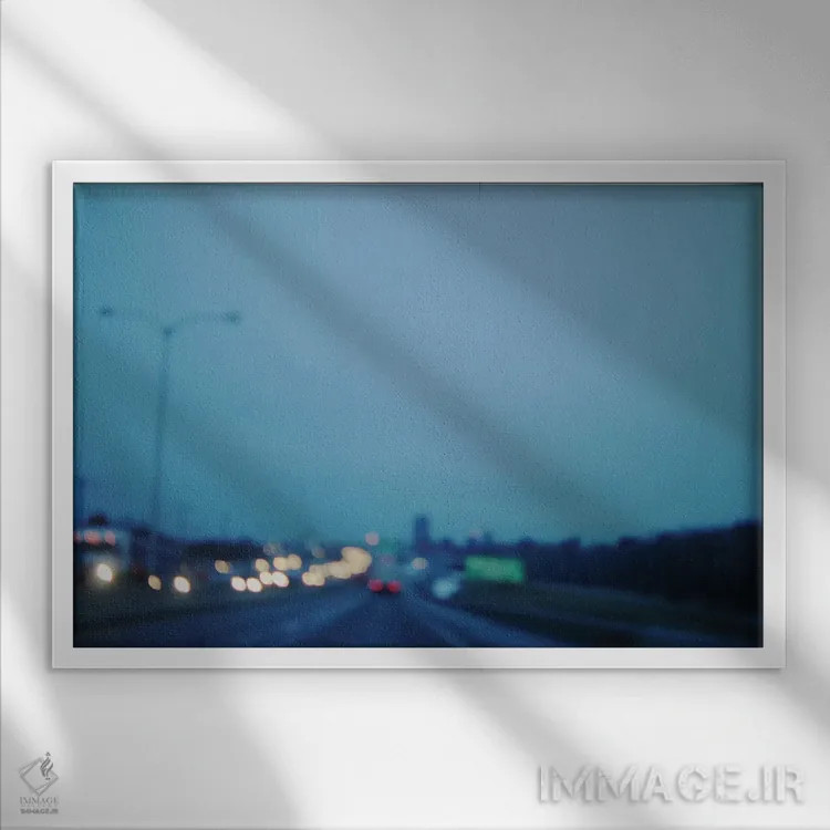 تابلو راه خودت را برو اثر چلسیا ویکتوریا - نمای قابدار سفید