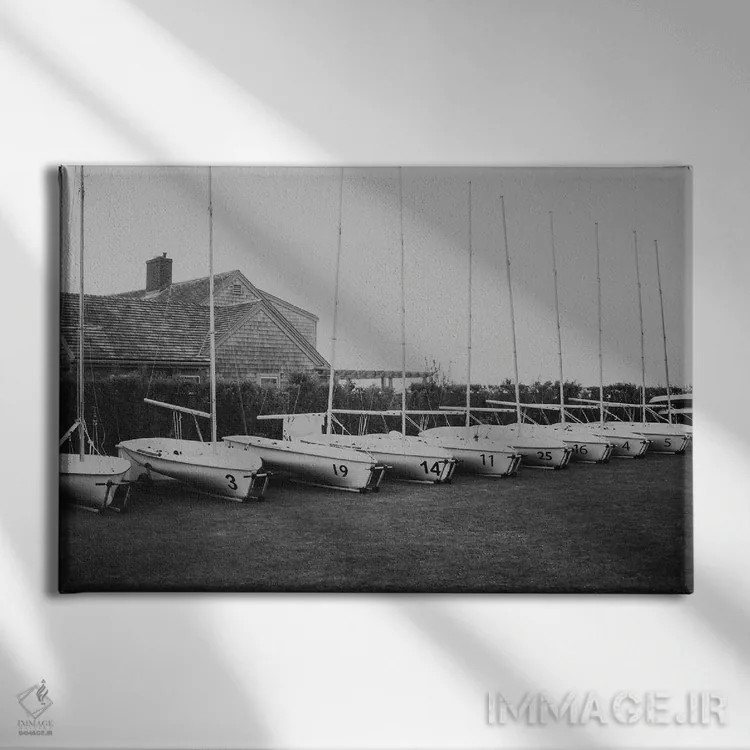 تابلو باشگاه کشتیرانی (یا قایق بادبانی) اثر چلسیا ویکتوریا - نمای روبهرو روی دیوار