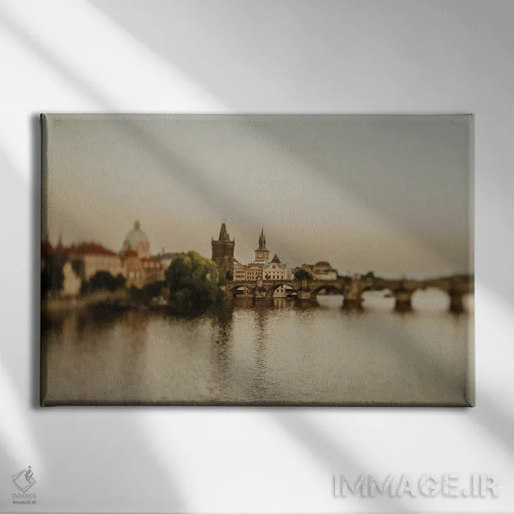 تابلو رودخانه ولتاوا اثر چلسیا ویکتوریا - نمای روبهرو روی دیوار