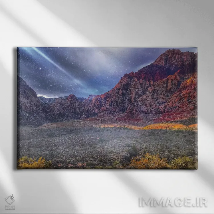 تابلو درهٔ صخرههای قرمز اثر کیتلین ورا - نمای روبهرو روی دیوار