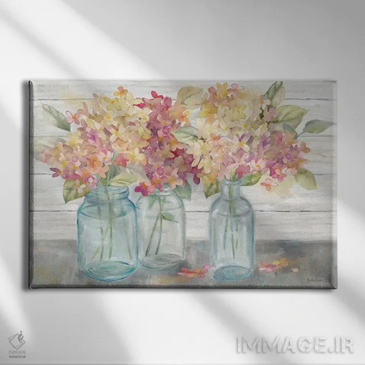 تابلو هورتانسیاهای خانه روستایی در شیشههای میسون ادویه اثر سینتیا کولتر - نمای روبهرو روی دیوار