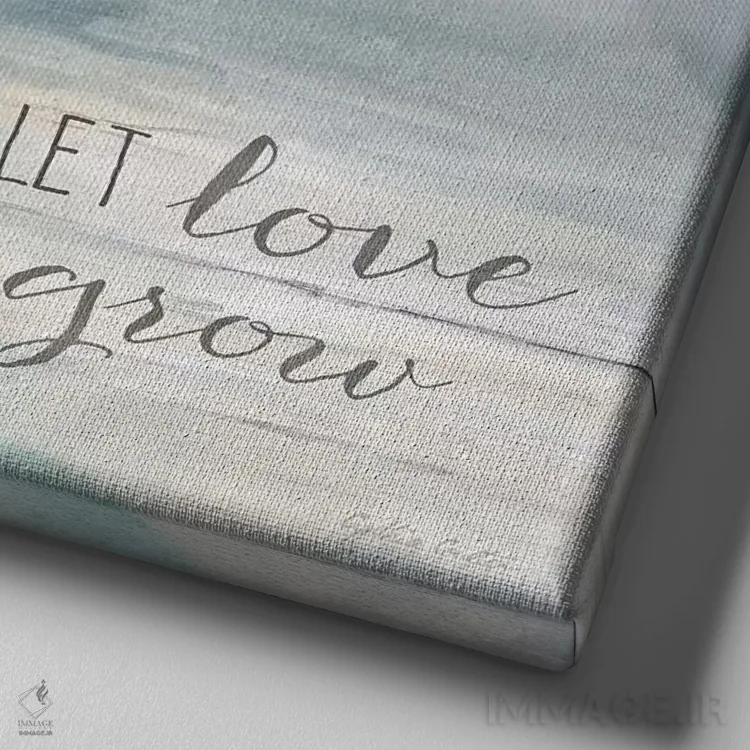 تابلو جمله الهامبخش دستهگل در شیشه قدیمی II اثر سینتیا کولتر - نمای نزدیک بافت بوم