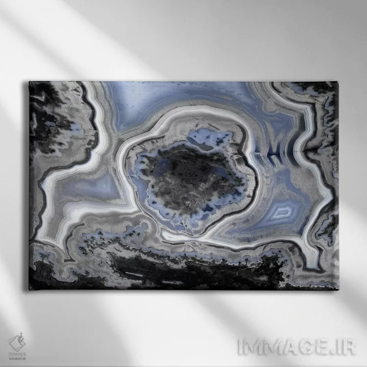 تابلو عقیق آبی استیلی اثر دنیل کارسون - نمای روبهرو روی دیوار