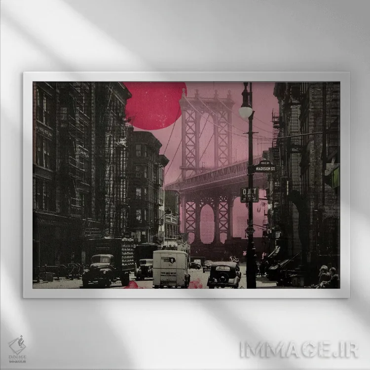 تابلو مه صورتی اثر دیبی واترمن - نمای قابدار سفید