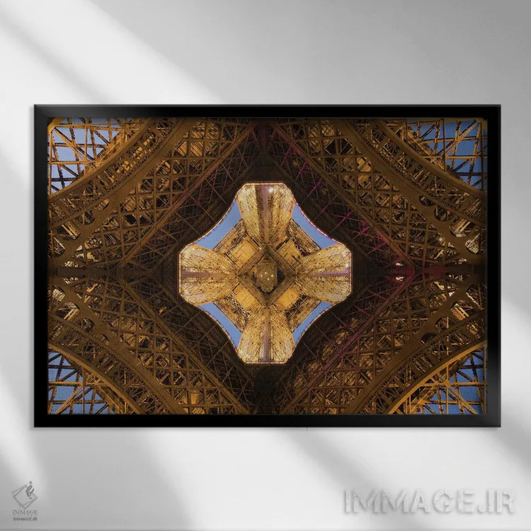 تابلو برج ایفل ۴ اثر دیوید کلاپ - نمای قابدار مشکی