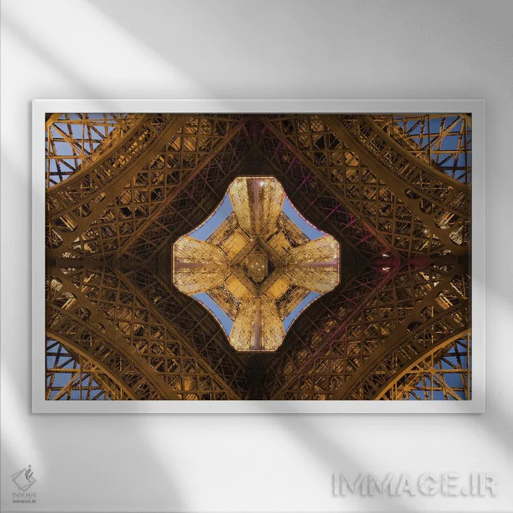 تابلو برج ایفل ۴ اثر دیوید کلاپ - نمای قابدار سفید