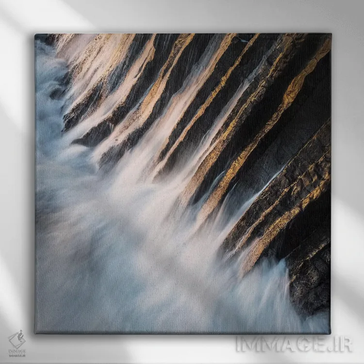 تابلو آرنستاپی ایسلند ۱ اثر دیوید کلاپ - نمای روبهرو روی دیوار