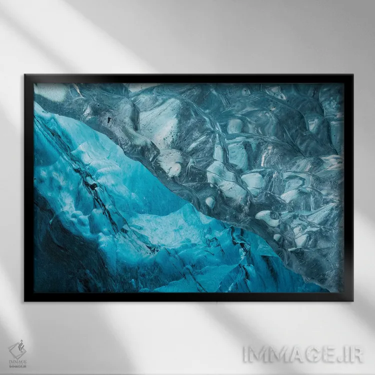 تابلو غار یخی ایسلند ۲ اثر دیوید کلاپ - نمای قابدار مشکی