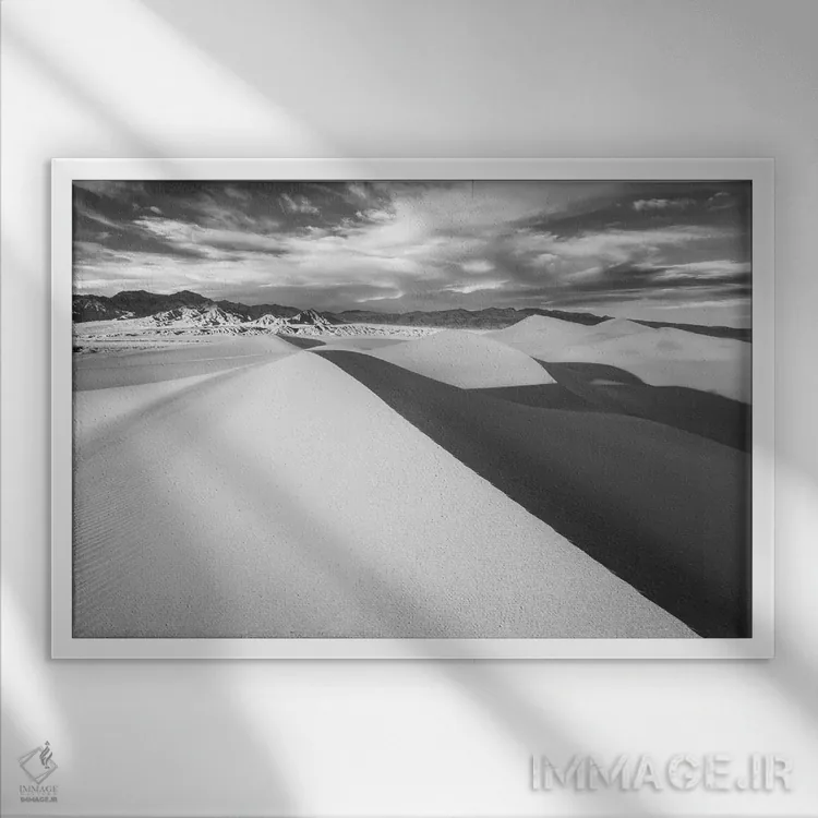 تابلو استووپایپ ولز ۹ اثر دیوید کلاپ - نمای قابدار سفید