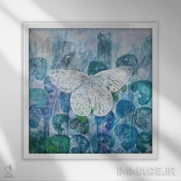 تابلو پروانه در آبی اثر دنیلا کارلتی - نمای قابدار سفید